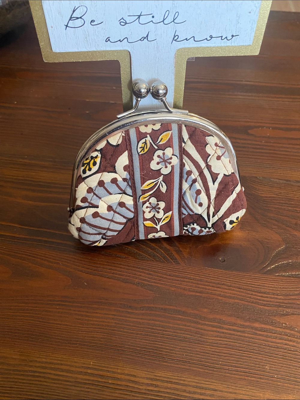 Vera Bradley Floral Quilted Kiss-Lock Coin Purse in Brown, Cream & Light Blue
